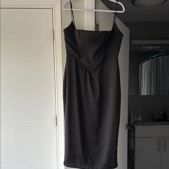 House of CB Anais Black Satin Pointed Corset Midi Dress - Picture 8 of 10